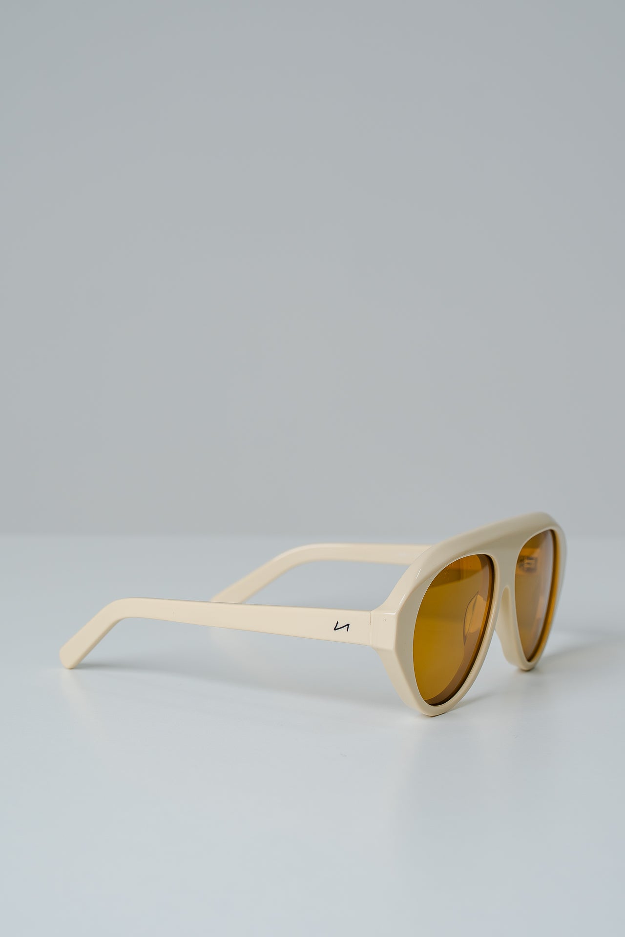 NOVA STREET WHITE
