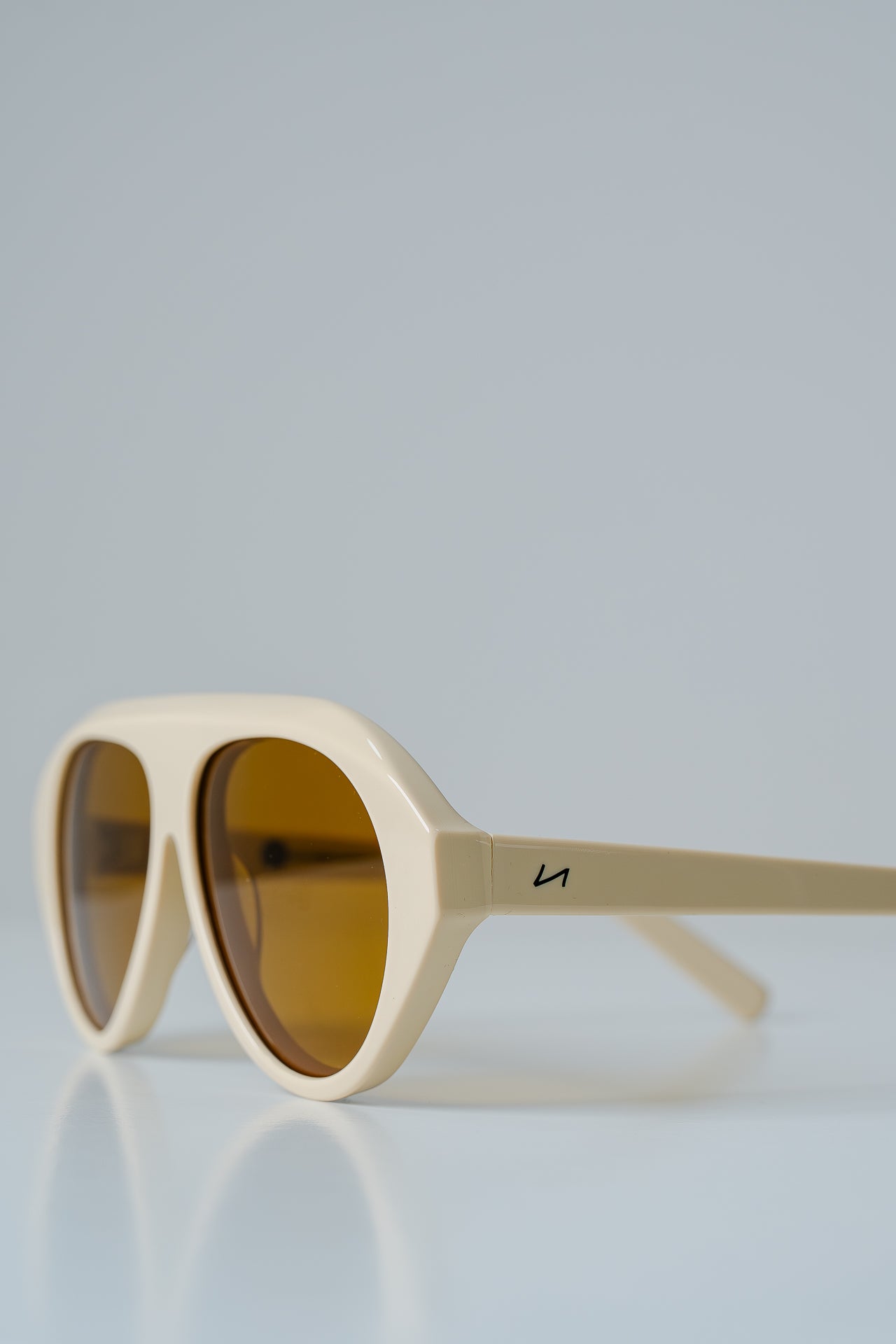 NOVA STREET WHITE
