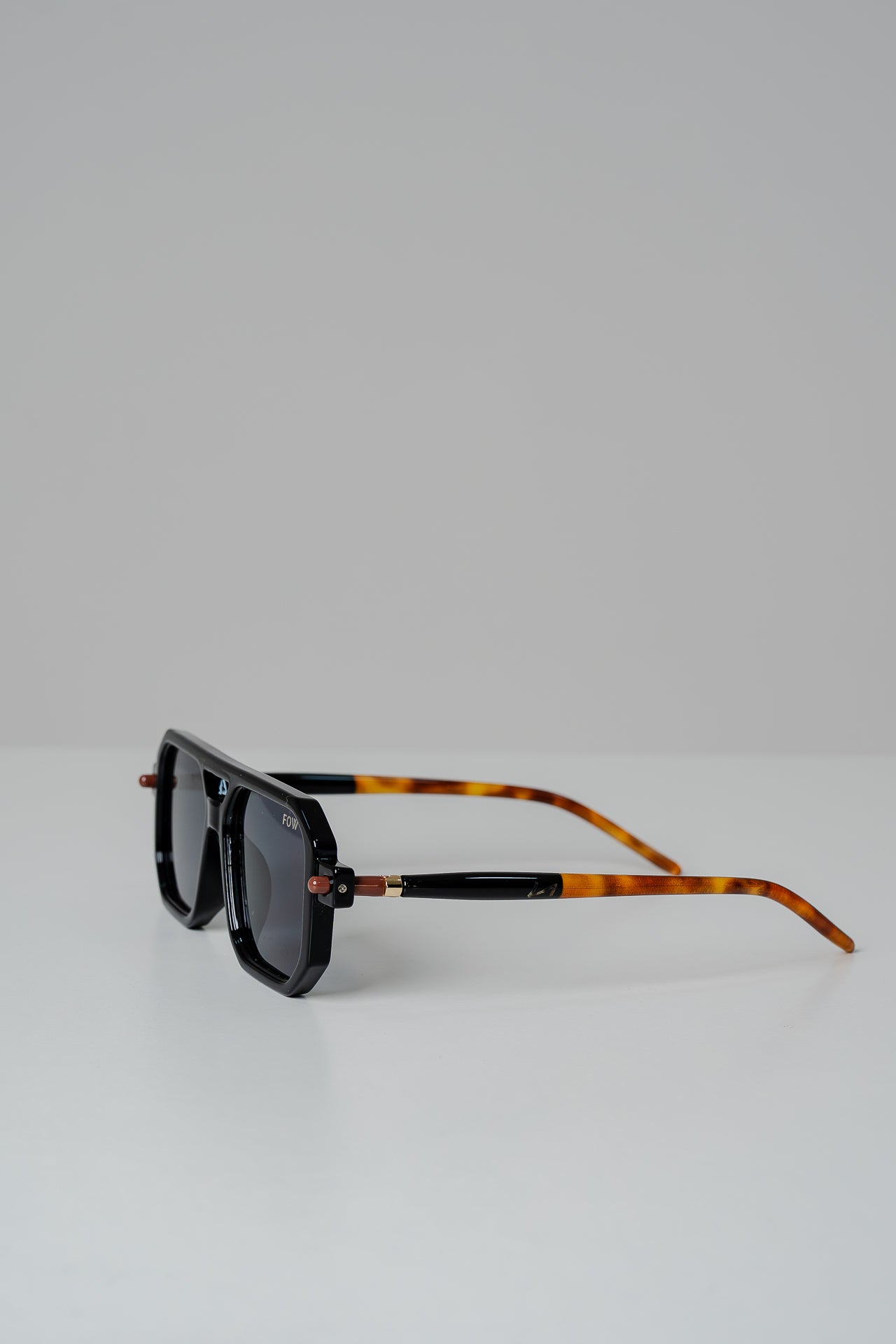 VEXOR BLACK GREY