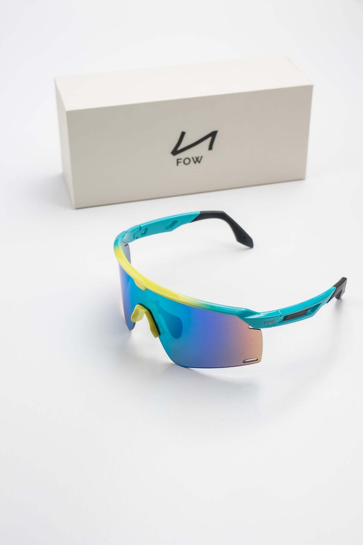 VANTIS LIGHT BLUE YELLOW