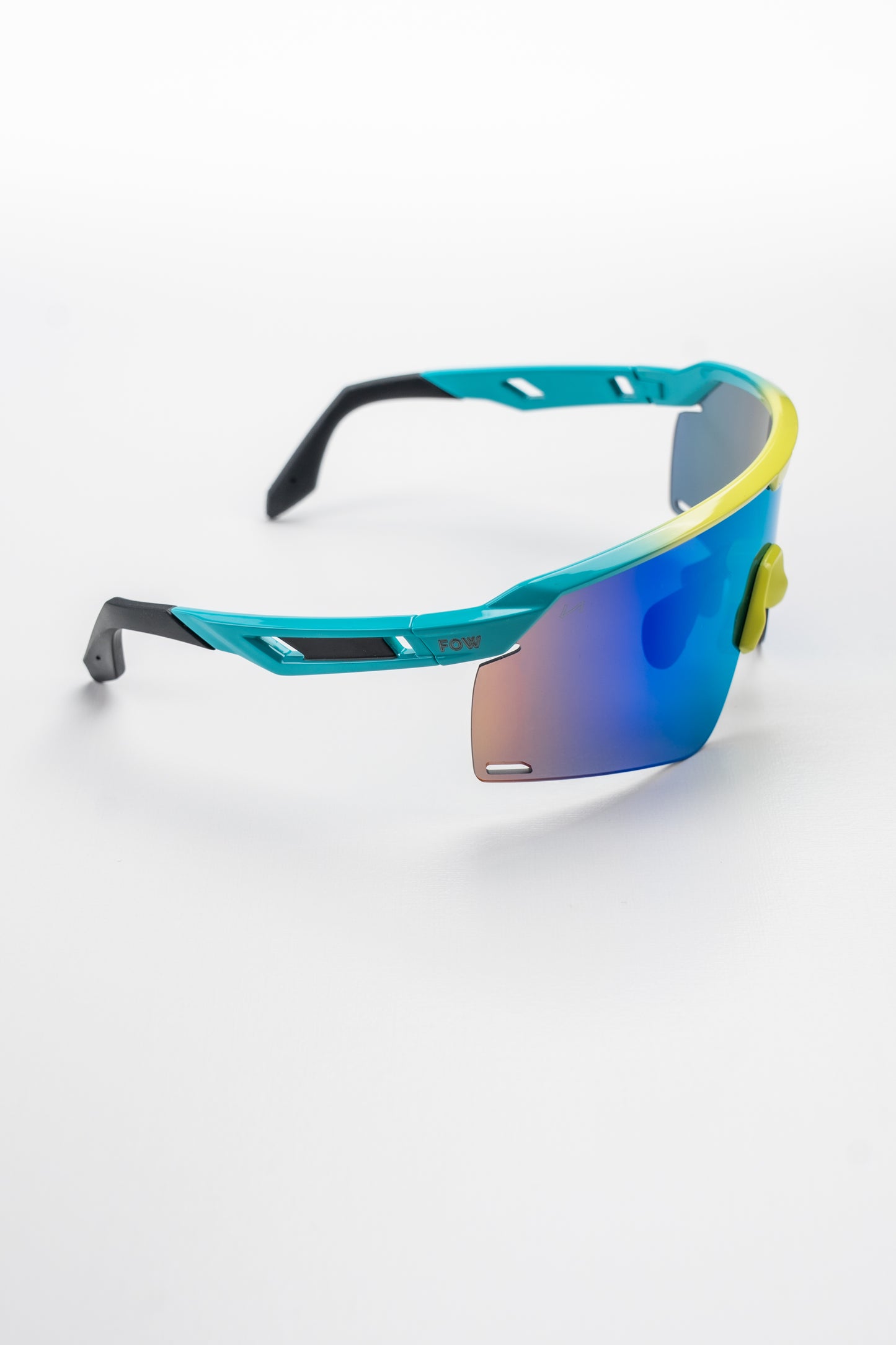 VANTIS LIGHT BLUE YELLOW